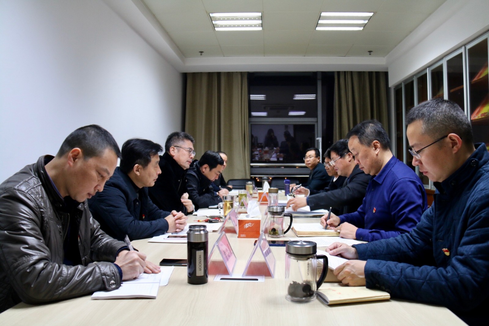 会议现场.jpg